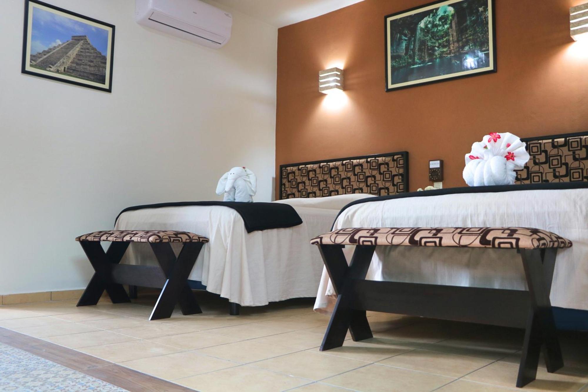 Hotel Casa Pellegrin Mérida Buitenkant foto