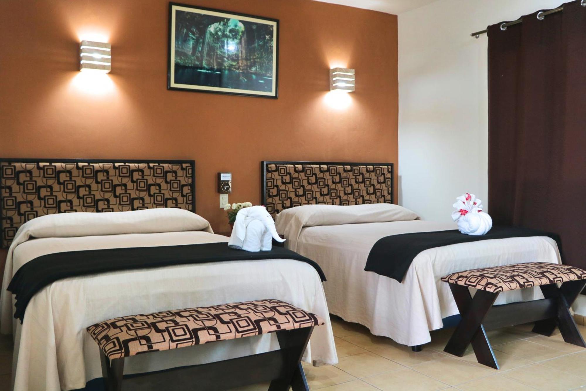 Hotel Casa Pellegrin Mérida Buitenkant foto