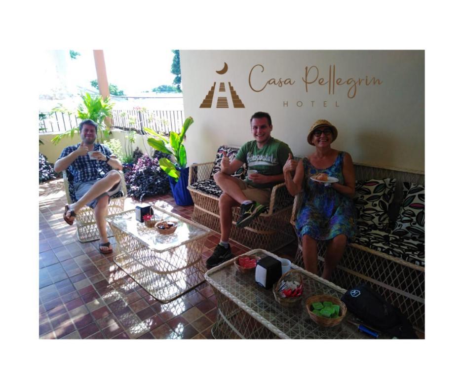 Hotel Casa Pellegrin Mérida Buitenkant foto