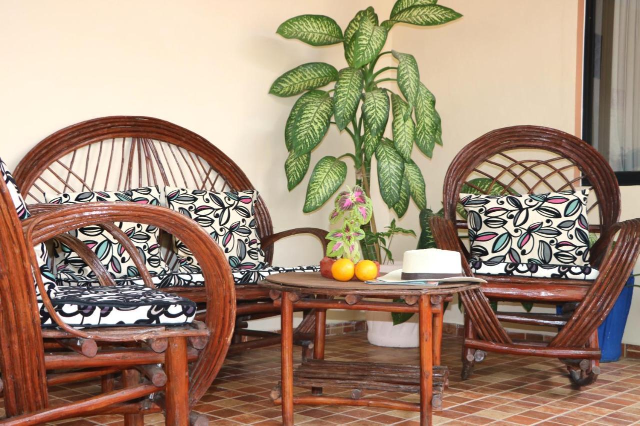 Hotel Casa Pellegrin Mérida Buitenkant foto