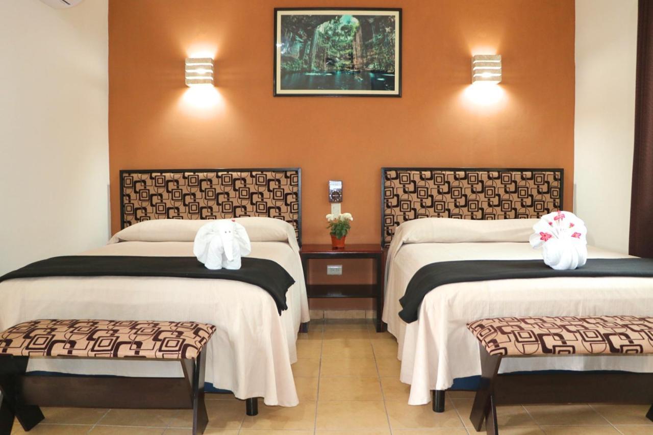 Hotel Casa Pellegrin Mérida Buitenkant foto