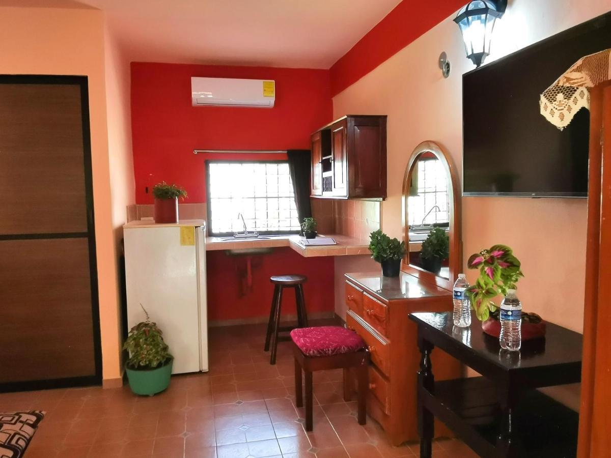 Hotel Casa Pellegrin Mérida Buitenkant foto