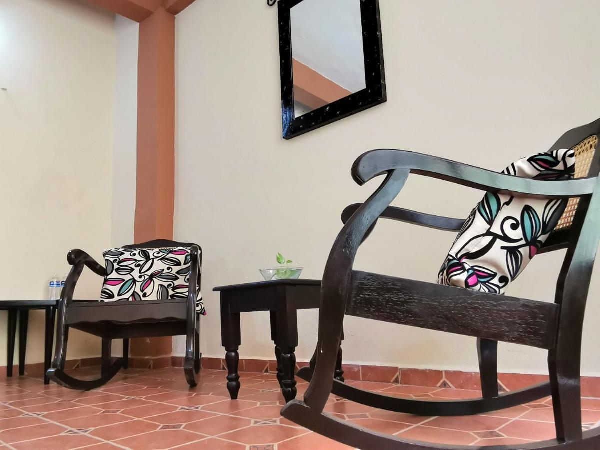 Hotel Casa Pellegrin Mérida Buitenkant foto